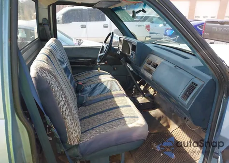 1990 Chevrolet Gmt-400 K1500 z USA, uszkodzony, nr VIN 2GCEK14Z2L1192366